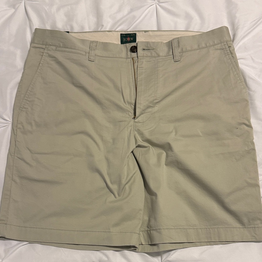 J. Crew Men's Beige Flat Front Shorts